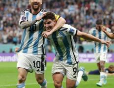 世俱杯-阿根廷逆转波兰，阿尔瓦雷斯一己之力扛起全队的简单介绍