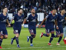 世俱杯参赛资格-巴黎圣日耳曼横扫，登顶欧冠