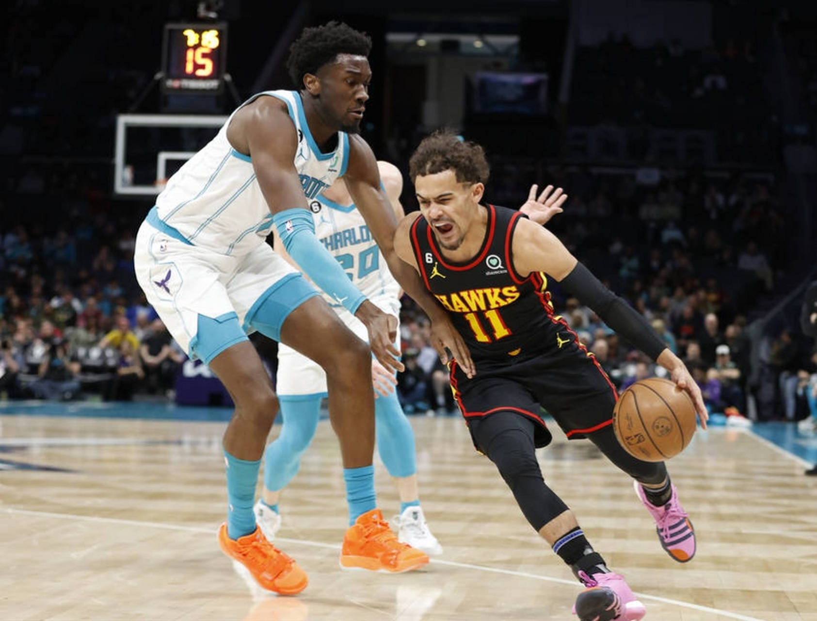 世俱杯-老鹰主场不敌公牛，特雷-杨单场29分落败的简单介绍