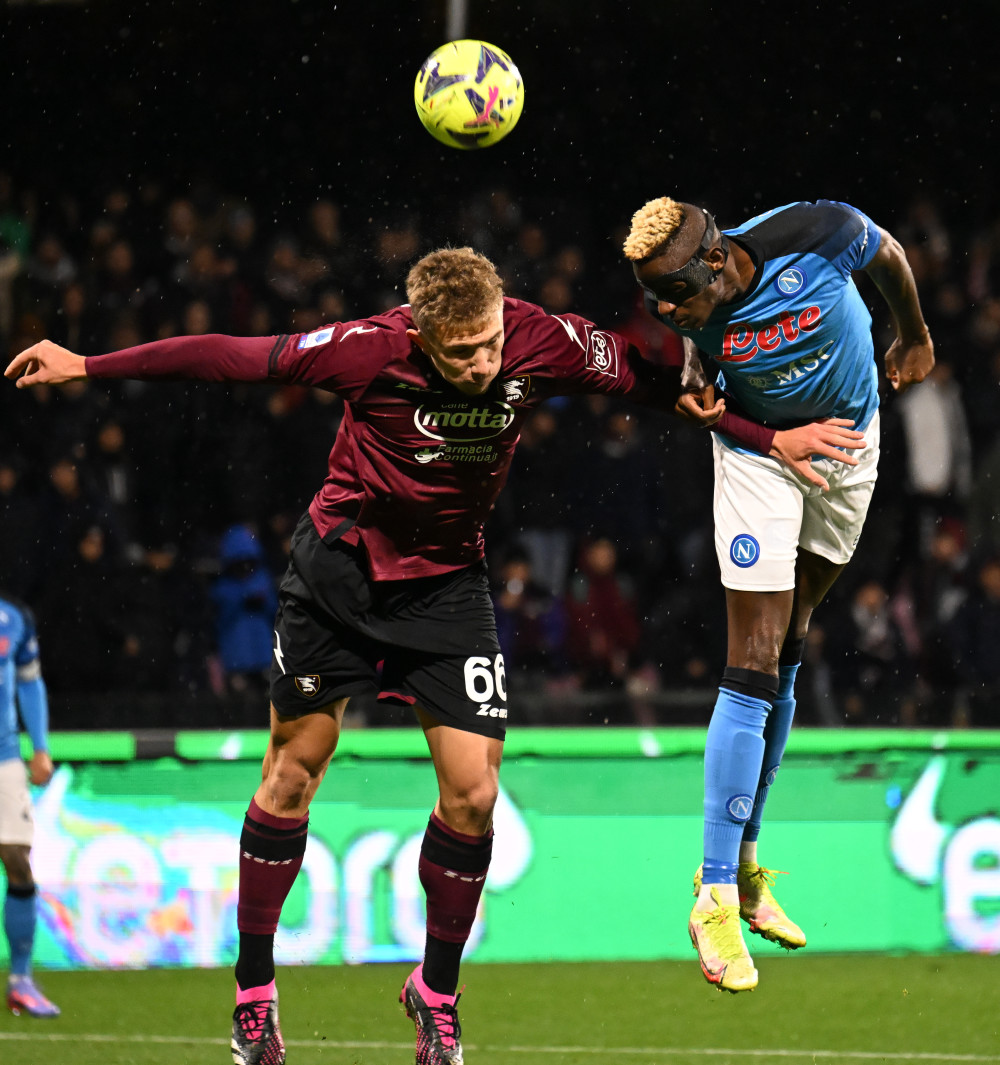 世俱杯改制-哥伦比亚碾压那不勒斯,楚阿梅尼带队取胜